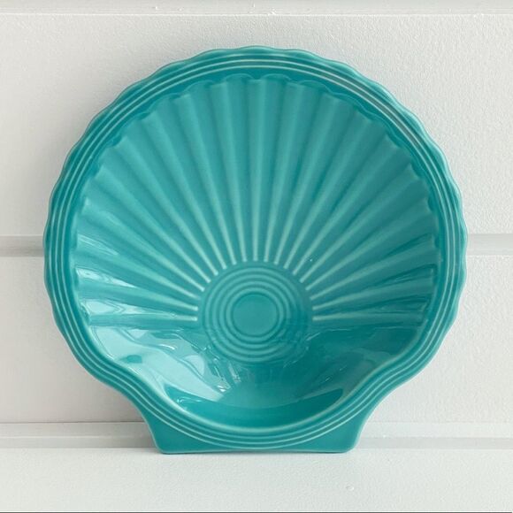 Fiesta Homer Laughlin Shell Plate Set Turquoise, White, and Lapis - Picture 2 of 14